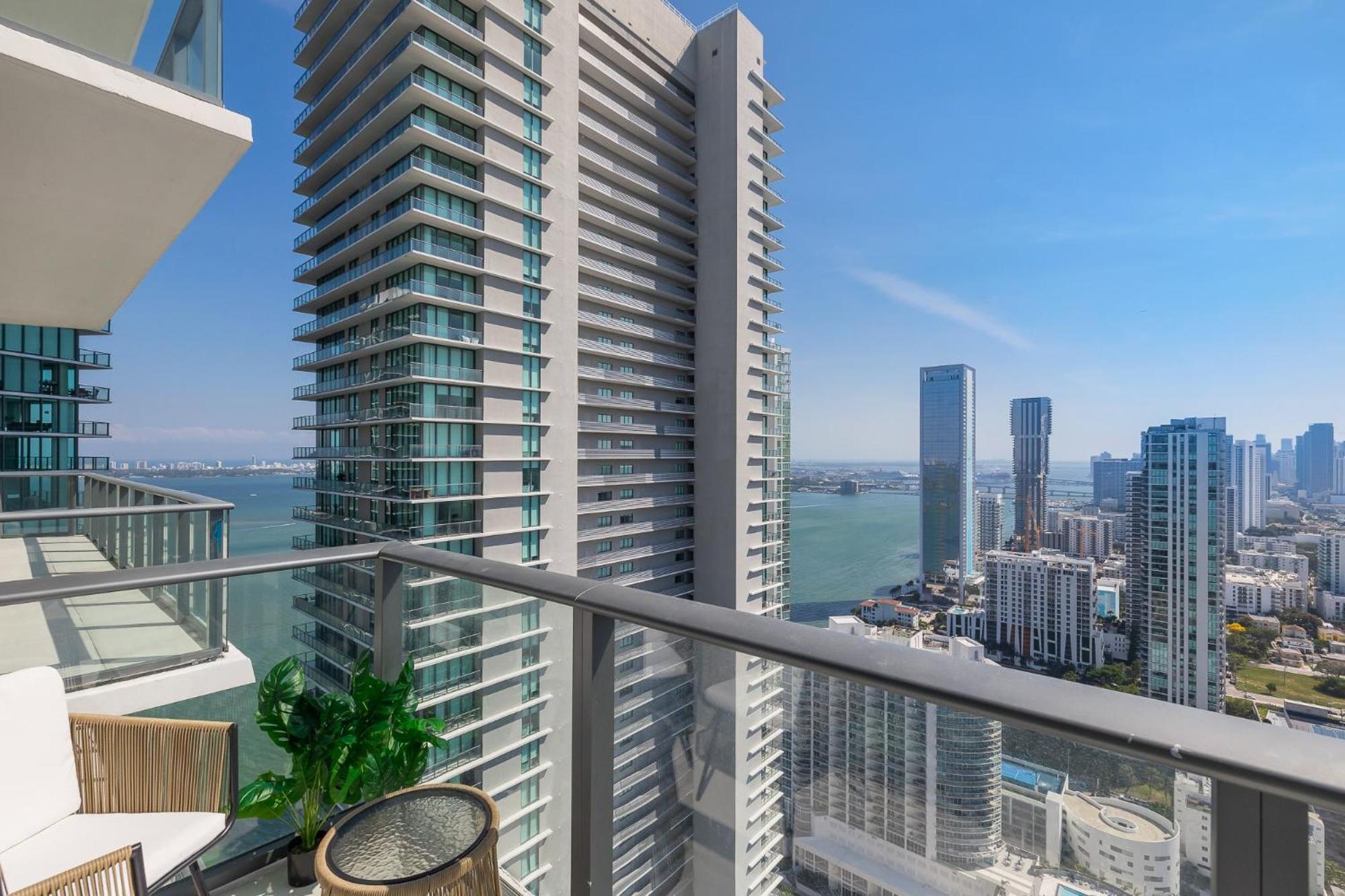 Unique High-Rise Condo In マイアミ エクステリア 写真