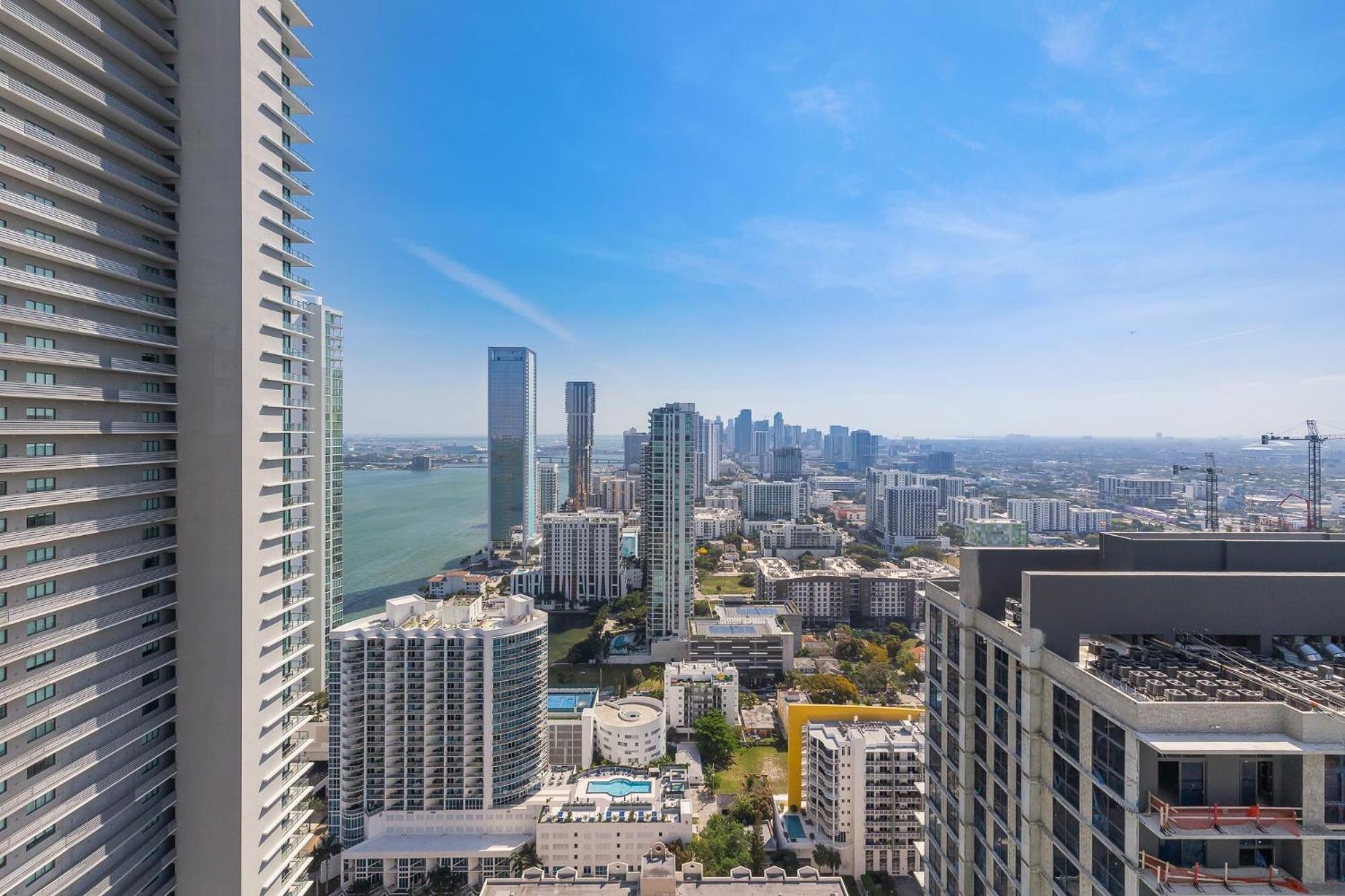 Unique High-Rise Condo In マイアミ エクステリア 写真